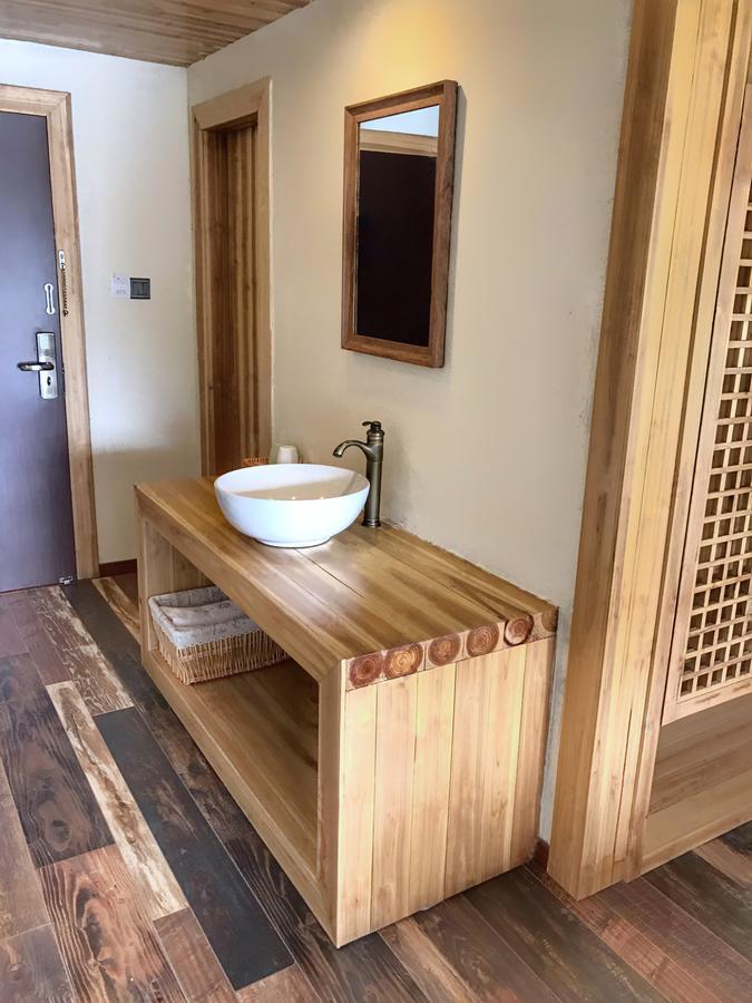 The Lake View Deyishe Resort In Thousand Island Lake Qianwu Екстериор снимка