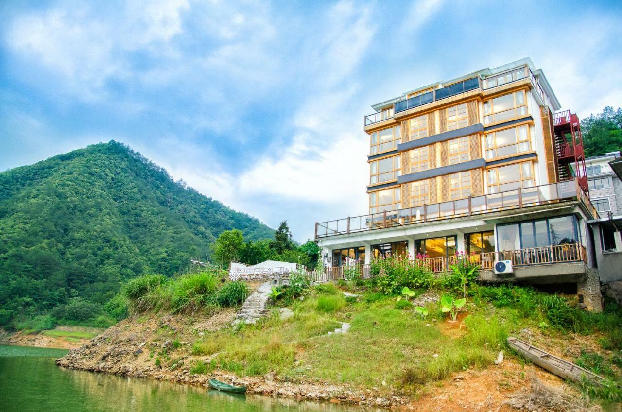 The Lake View Deyishe Resort In Thousand Island Lake Qianwu Екстериор снимка